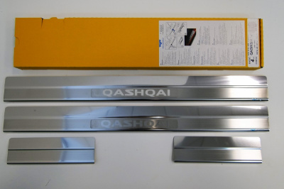Nissan Qashqai (07-) накладки на внутренние пороги, к-кт 4шт.