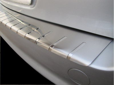 Chevrolet Lacetti (04-) 5 дверн. накладка на задний бампер профилированная с загибом, к-кт 1шт.